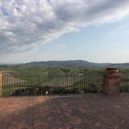 Dinas House Tuscany Holidays Terricciola Exterior photo
